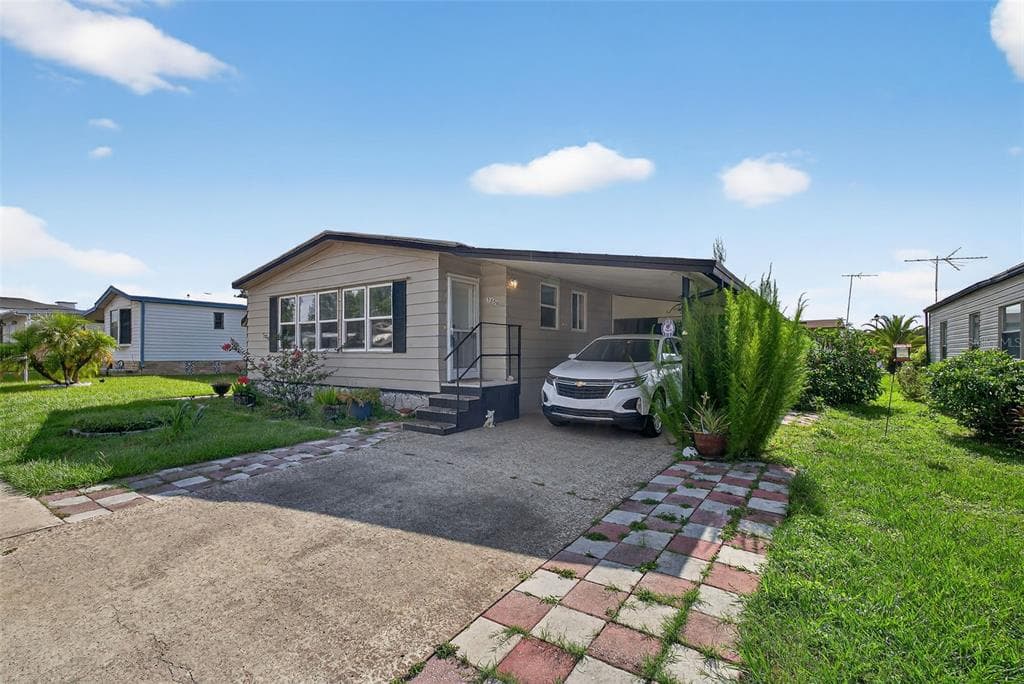 3850 SARAH, WESLEY CHAPEL, FL, 33543 photo 2