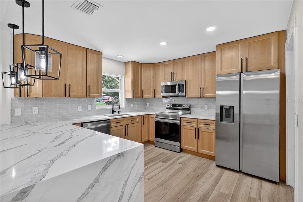 32524 GREENWOOD, WESLEY CHAPEL, FL, 33545 photo 2