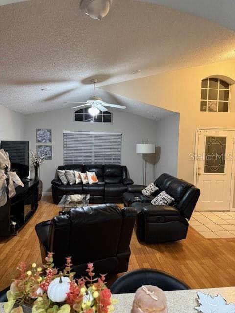 2431 TITUS, ORLANDO, FL, 32817 photo 3