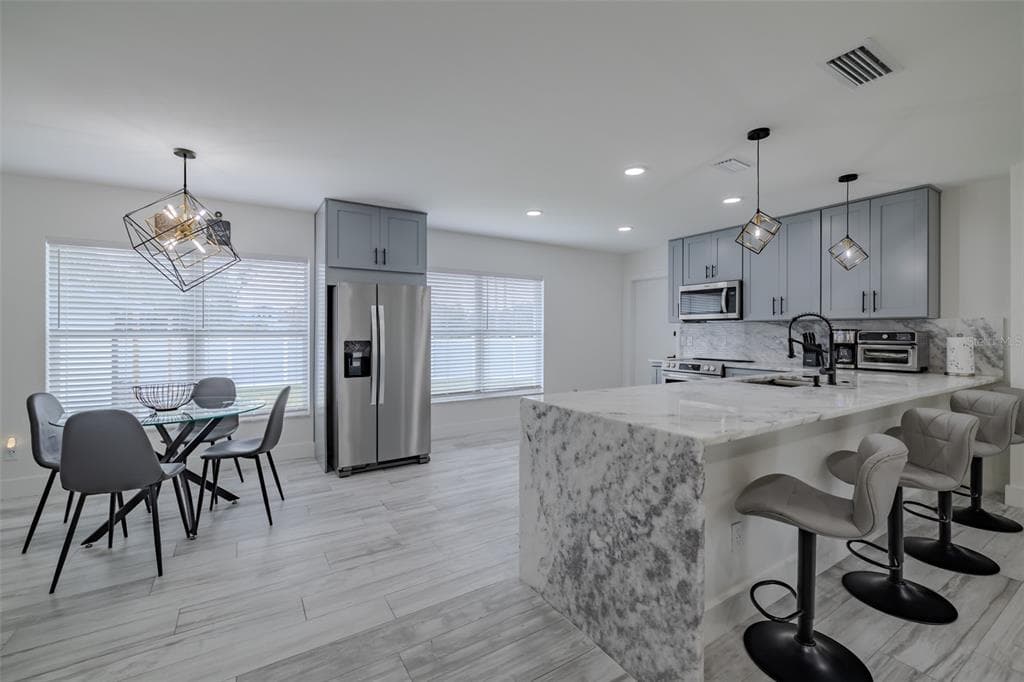 23700 LAKE HILLS, LUTZ, FL, 33559 photo 5