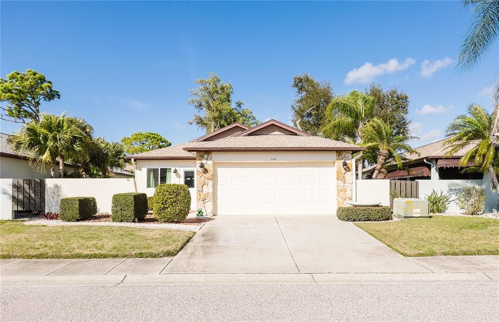 689 LINDEN, ENGLEWOOD, FL, 34223 photo 2