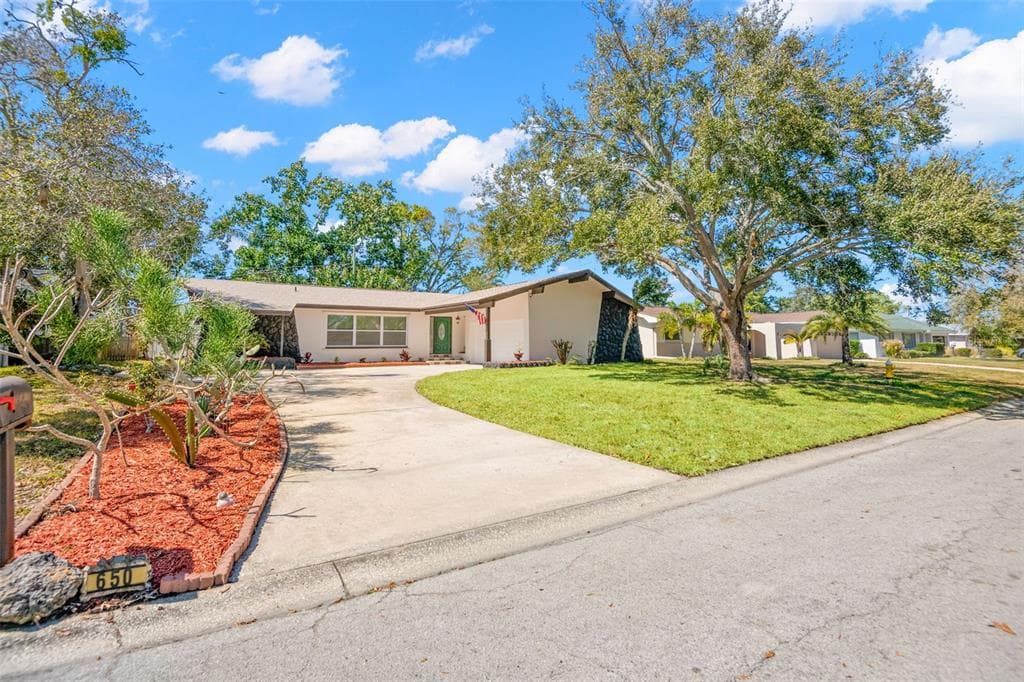 650 PINECREST, LARGO, FL, 33770 photo 3