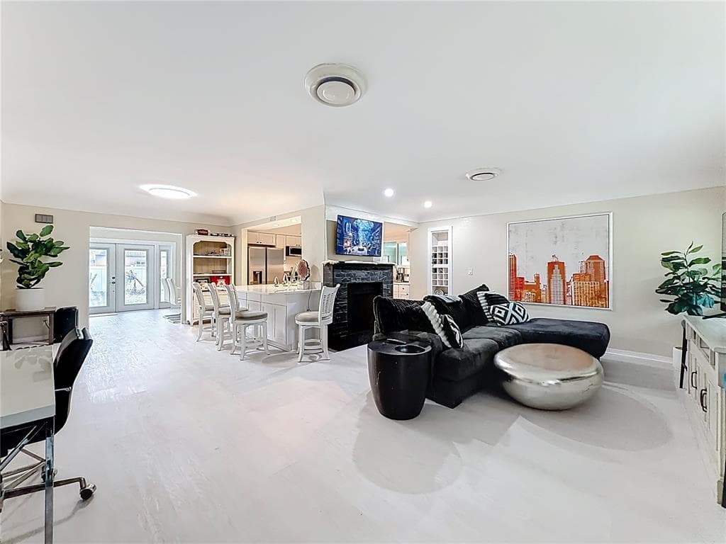 6170 7TH, ST PETERSBURG, FL, 33710 photo 4